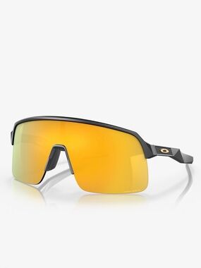 Oakley Sutro Lite in gold and black